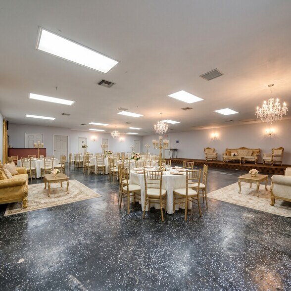 More Photos Of 8346 Howard Dr, Houston Office For Sale