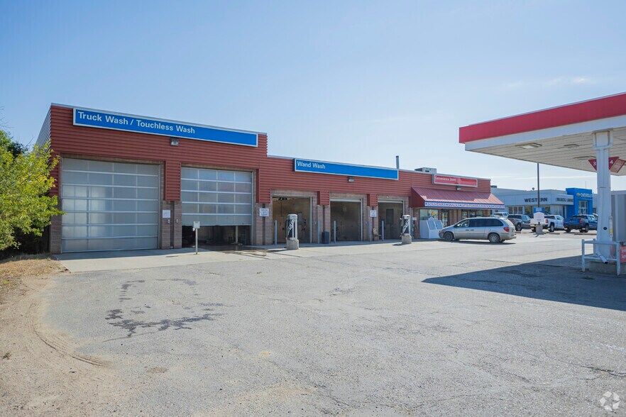 More Photos Of 900 9 Highway S, Drumheller Convenience Store For Sale