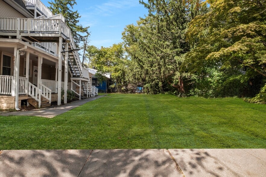 More Photos Of 423 Atlantic Ave, Egg Harbor City Multifamily For Sale