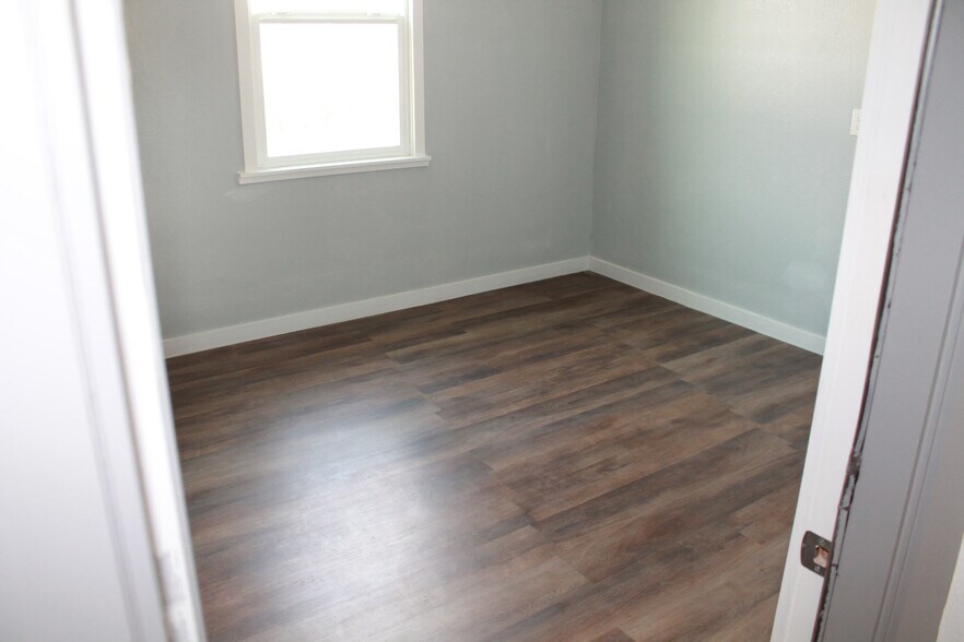 More Photos Of 28 S American St, Stockton Apartments For Sale