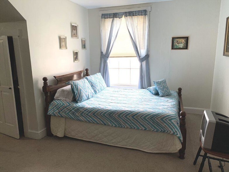 More Photos Of 579 Botetourt Rd, Fincastle Apartments For Sale