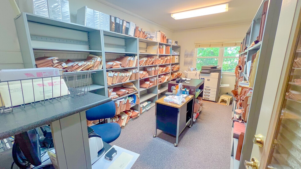 More Photos Of 411 E Marlton Pike, Cherry Hill Office For Lease