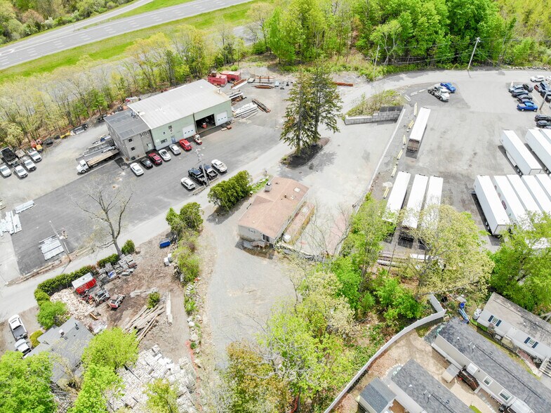 More Photos Of 25 Popes Ln, Danvers Flex For Sale