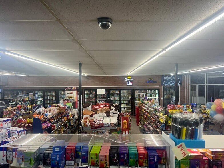 More Photos Of 2581 Sun Acres Blvd, Auburndale Convenience Store For Sale
