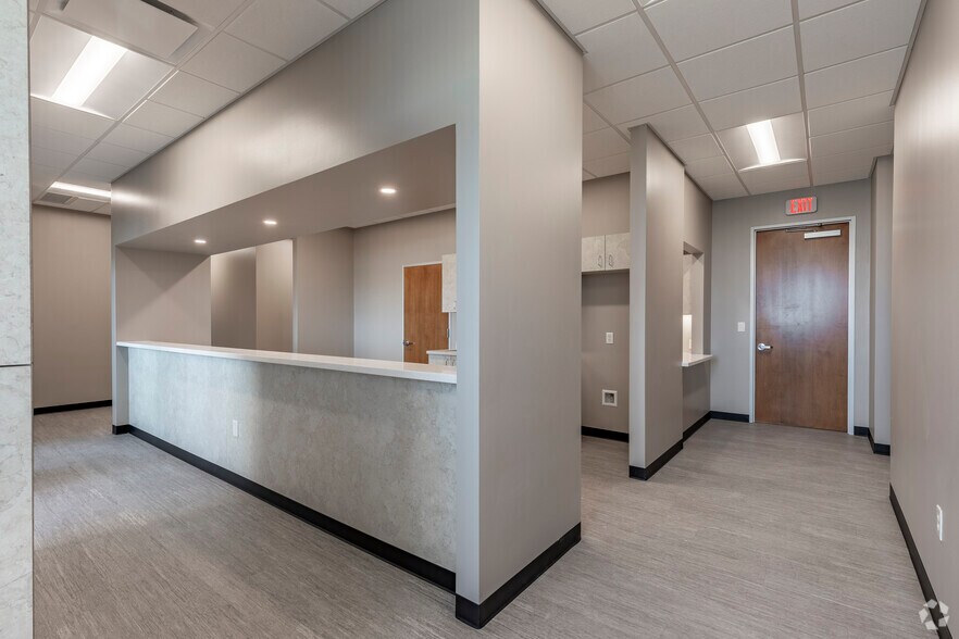 More Photos Of 1180 Seton Pky, Kyle Medical For Lease