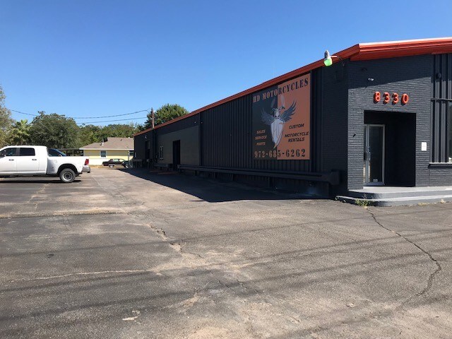 More Photos Of 8326-8330 Harry Hines Blvd, Dallas Auto Repair For Lease