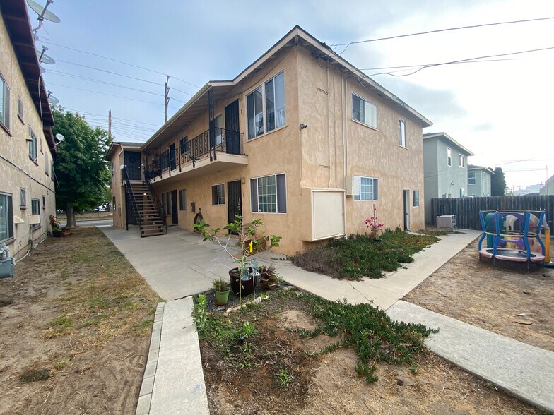 More Photos Of 906 E Imperial Ave, El Segundo Apartments For Sale