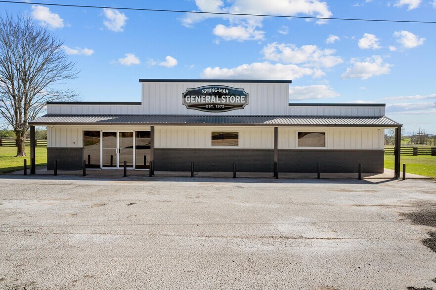 More Photos Of 6893 TX-19, Crockett Freestanding For Sale