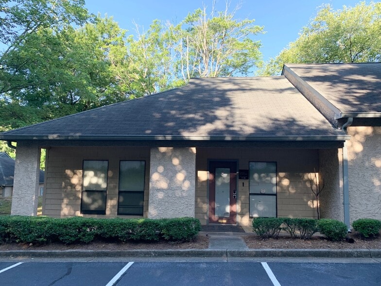 More Photos Of 875 Old Roswell Rd, Roswell Office For Sale