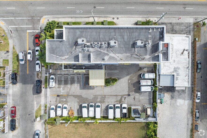 More Photos Of 2200 SW 67th Ave, Miami Office For Sale