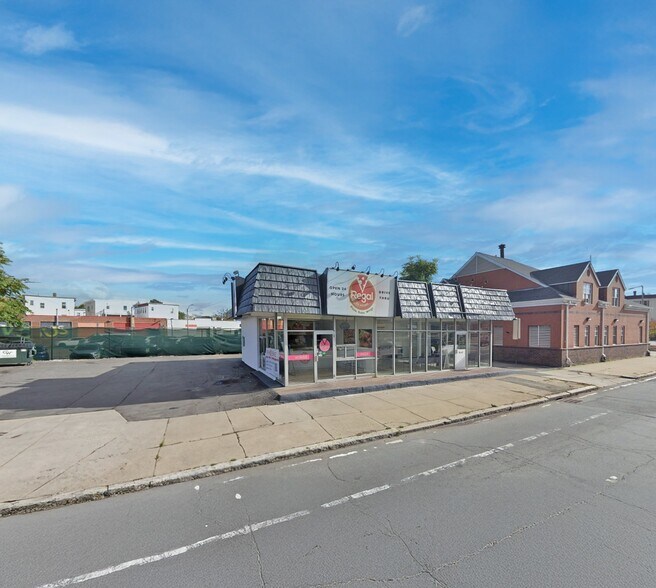 Primary Photo Of 686 Morton St, Mattapan Restaurant For Sale