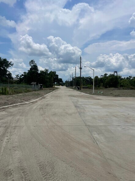More Photos Of W Campus Drive, Destrehan Land For Sale