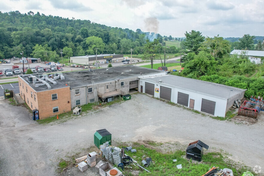 More Photos Of 2155 Park Ave, Washington Light Distribution For Lease
