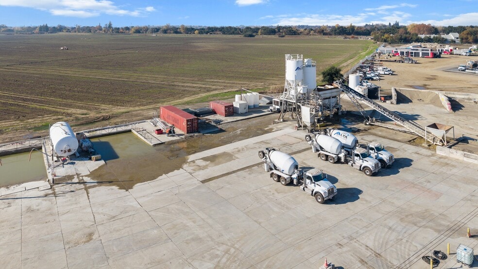 More Photos Of 14450-144470 Walnut Grove- Thornton Rd, Walnut Grove Industrial For Sale