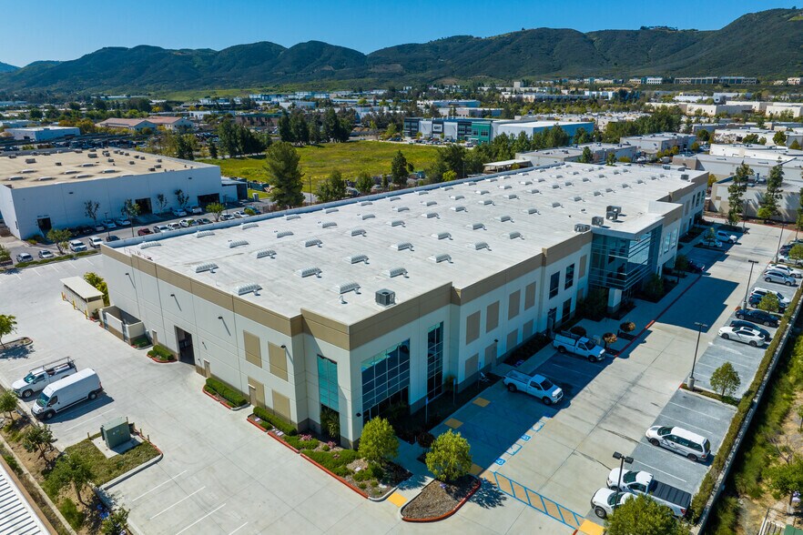 More Photos Of 42006 Remington Ave, Temecula Distribution For Lease