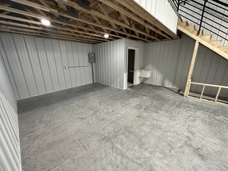 More Photos Of 9754 S 98th Ave, Horace Unknown For Lease