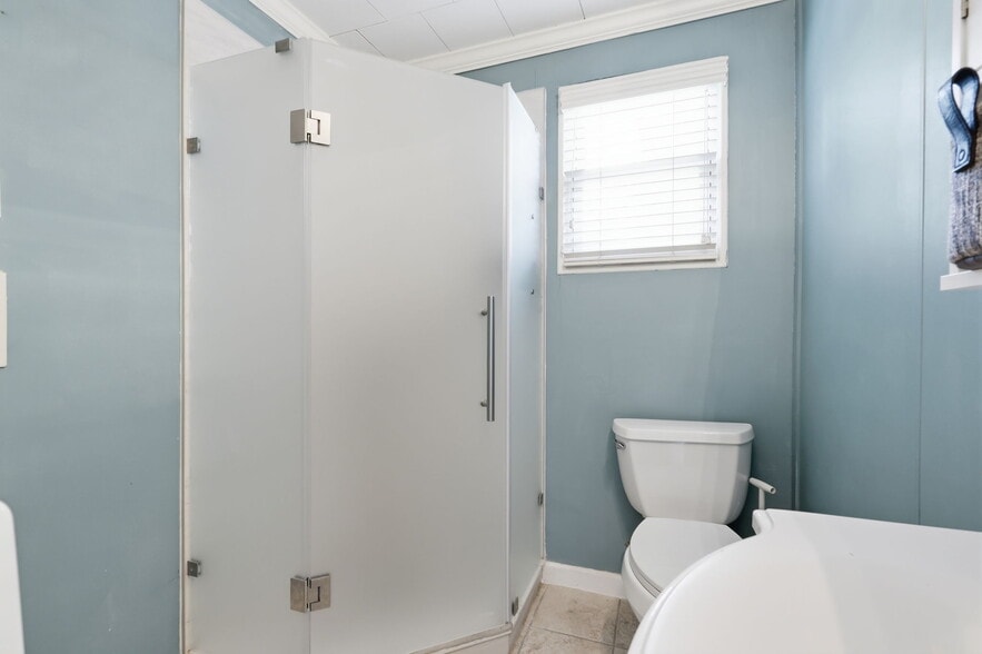 More Photos Of 168 White Horse Ave, Hamilton Office For Sale