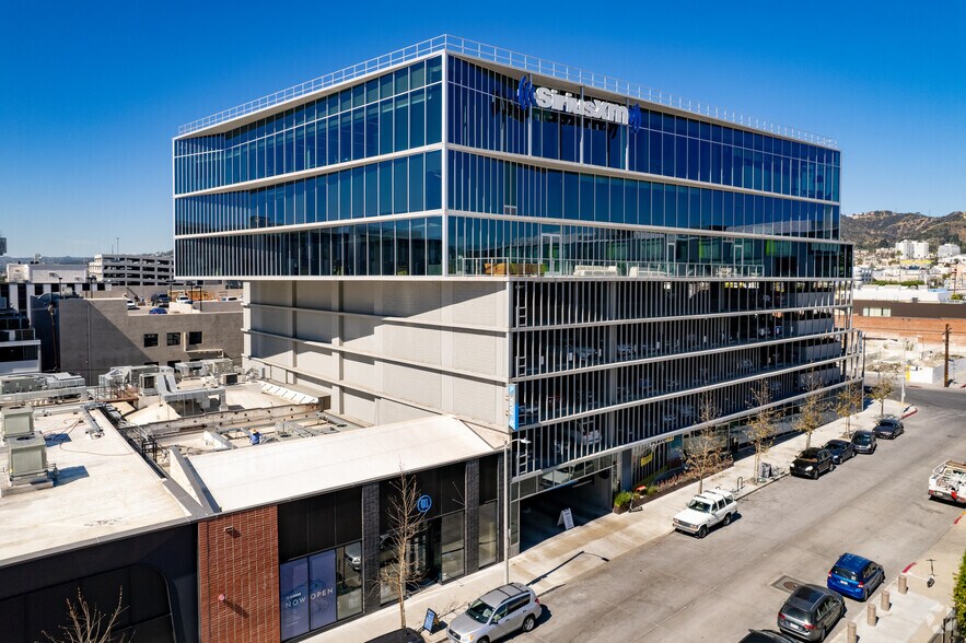 More Photos Of 953 N Sycamore Ave, Los Angeles Office For Lease