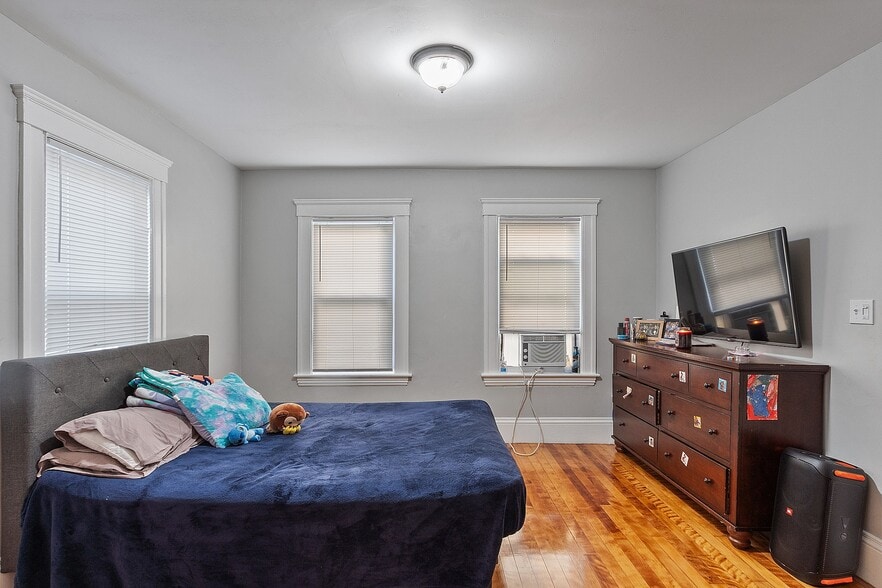 More Photos Of 36-38 Houghton St, Worcester Apartments For Sale