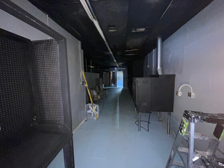 More Photos Of 1916 Cedar Dr, La Marque Restaurant For Lease