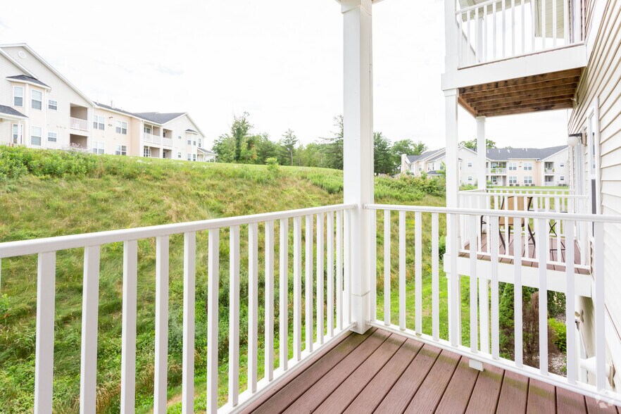 More Photos Of 2 Donna Way, Troy Apartments For Sale