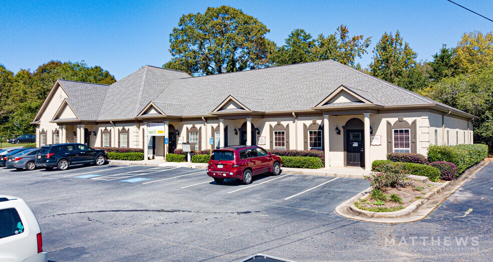 More Photos Of 2176 Oak Rd, Snellville Medical For Lease