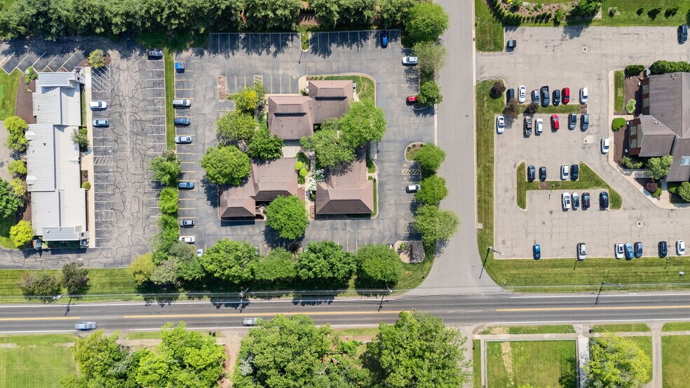 More Photos Of 2400 Wales Ave NW, Massillon Office For Lease