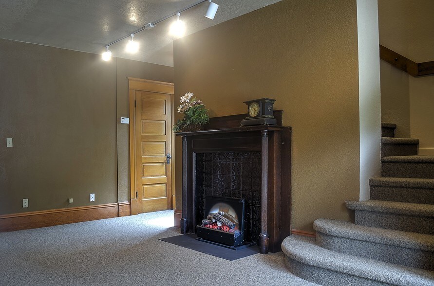 More Photos Of 1530 S Tejon St, Colorado Springs Office For Lease