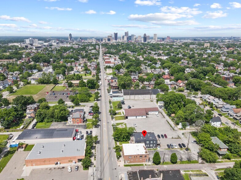 More Photos Of 1386 E Main St, Columbus Office For Lease