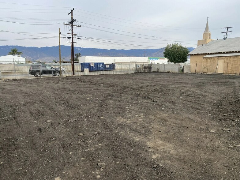 More Photos Of 24229 5th St, San Bernardino Distribution For Sale