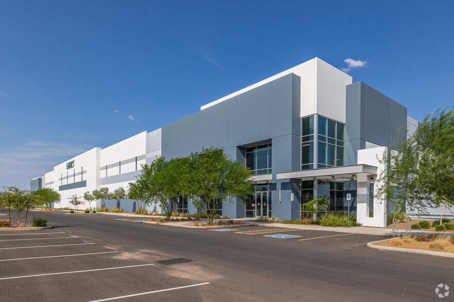 Primary Photo Of 6390 N Sarival Ave, Litchfield Park Distribution For Lease