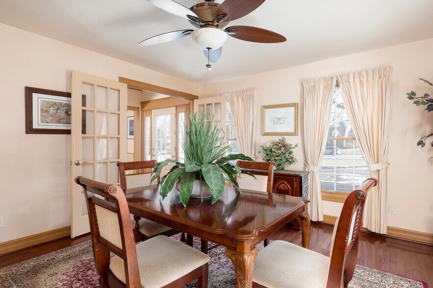 More Photos Of 860 Union Rd, West Seneca Office Residential For Sale