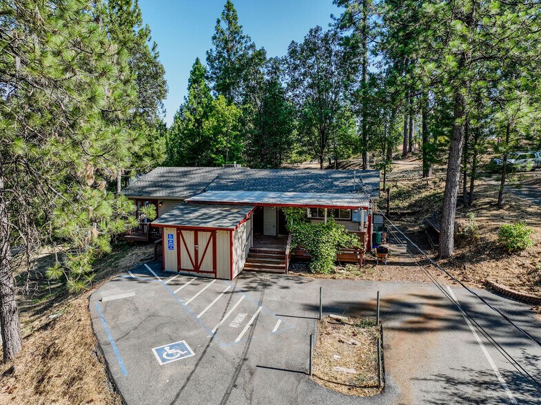 More Photos Of 15386 Little Valley Rd, Grass Valley Freestanding For Sale