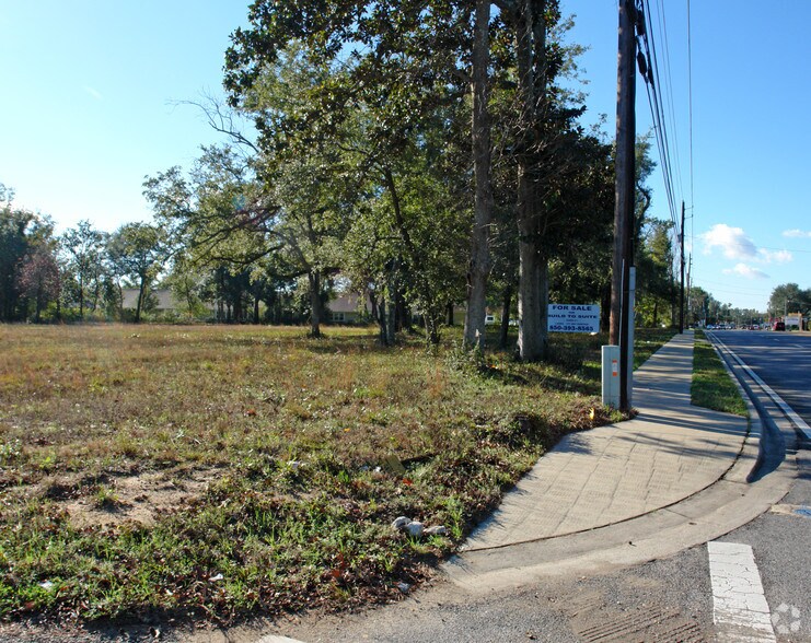 Primary Photo Of 8620 N Davis Hwy, Pensacola Land For Sale
