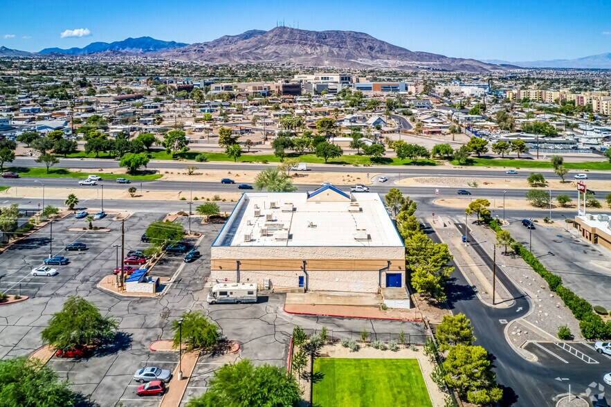 More Photos Of 498 S Boulder Hwy, Henderson Unknown For Lease