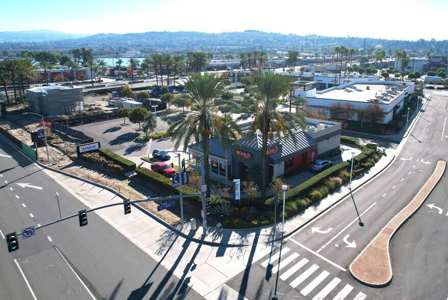 More Photos Of 1091 N Tustin Ave, Anaheim Fast Food For Lease