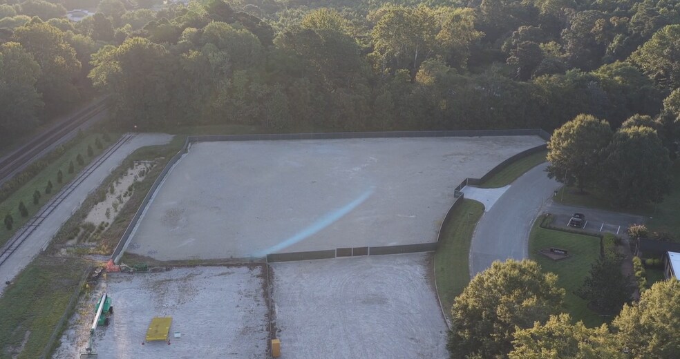 More Photos Of 7734 Cokes Ln, Toano Land For Lease