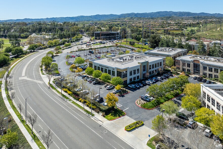 More Photos Of 27421 Tourney Rd, Valencia Medical For Lease