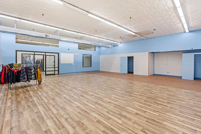 More Photos Of 5340-5364 Broadway, Merrillville Storefront For Sale