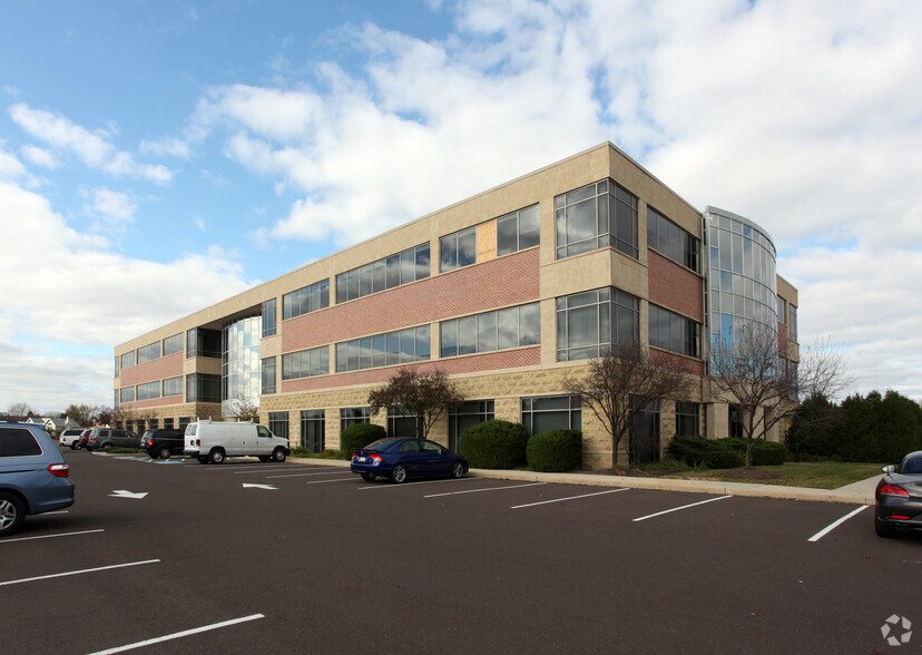 More Photos Of 2500 York Rd, Jamison Office For Lease