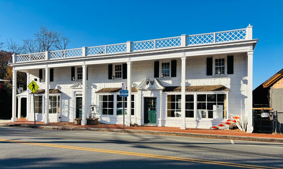 More Photos Of 1345 Old Northern Blvd, Roslyn Storefront Retail Office For Lease