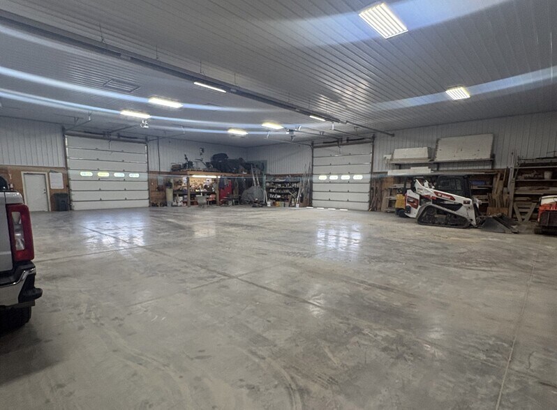 More Photos Of 1601 Sheridan Ave, Springfield Warehouse For Sale