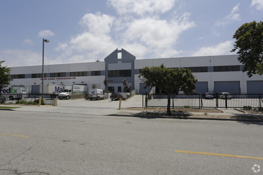 More Photos Of Century Blvd @ Prarie Ave, Inglewood Unknown For Lease