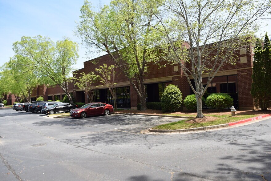 More Photos Of 6445 Shiloh Rd, Alpharetta Office For Sale