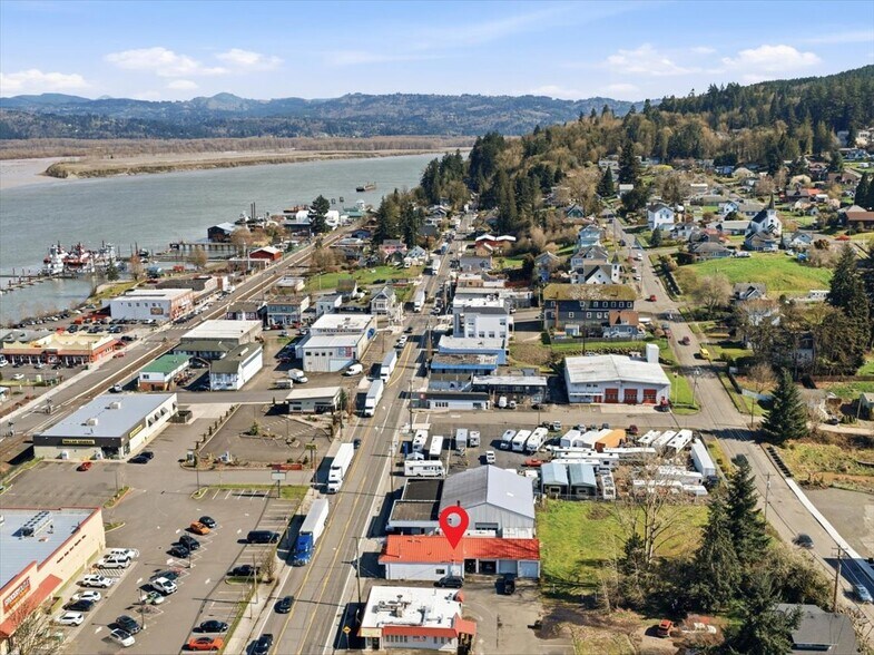 More Photos Of 222 W B St, Rainier General Retail For Sale