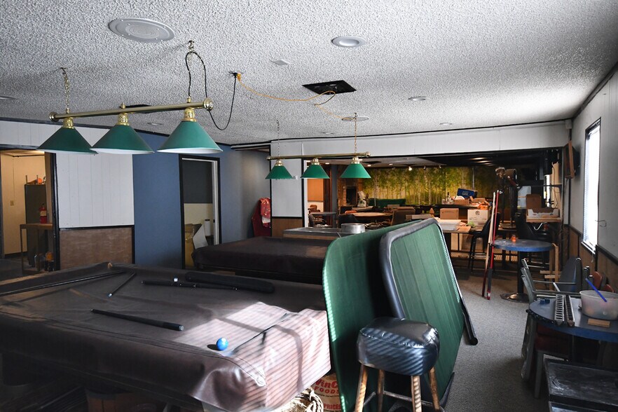 More Photos Of 2620 W 2nd St, The Dalles Restaurant For Sale