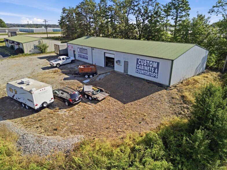 More Photos Of 1398 S Valley Rd, West Plains General Retail For Sale