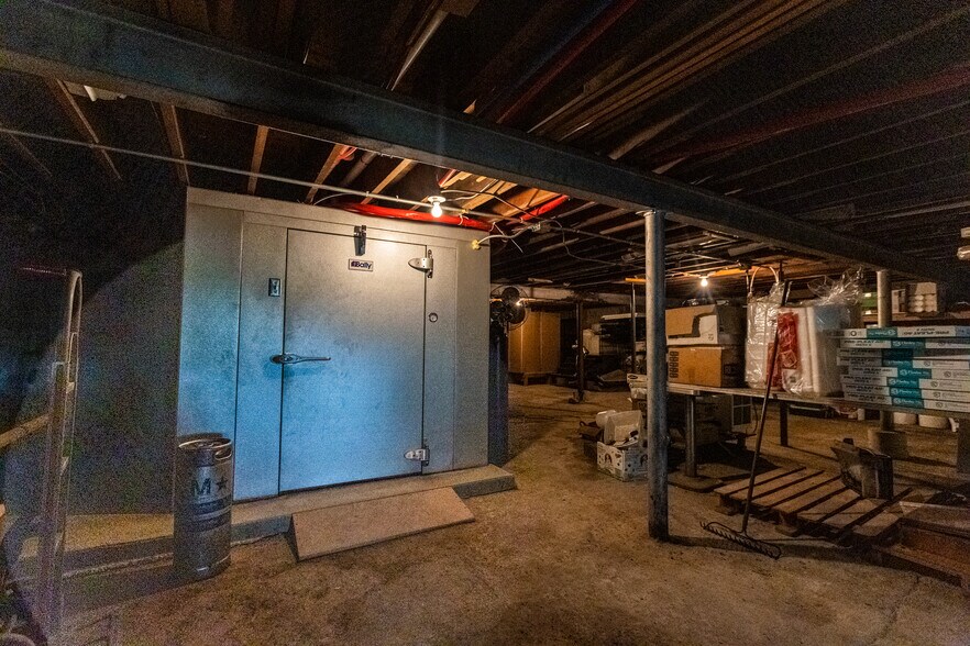 More Photos Of 2771 Scottsville Rd, Scottsville Restaurant For Sale