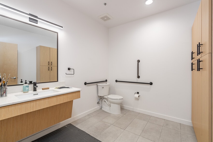 More Photos Of 1109 Paseo Corazon, Santa Fe Flex For Sale