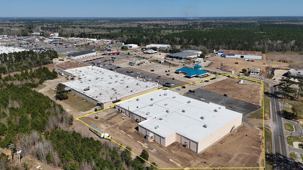 More Photos Of 1005-1027 N Pine St, Deridder Unknown For Lease